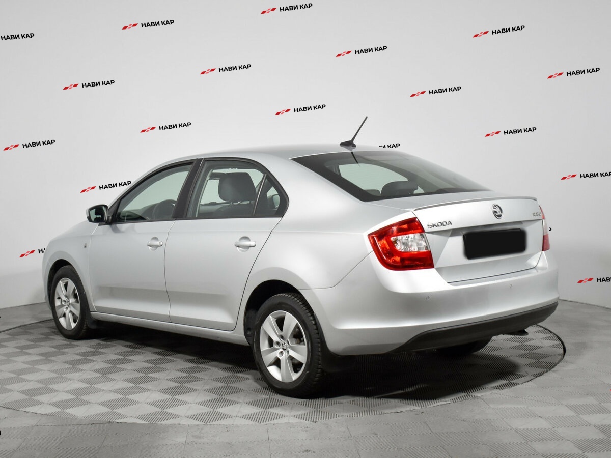 Skoda Rapid с пробегом — 2017 год. Фото: #6