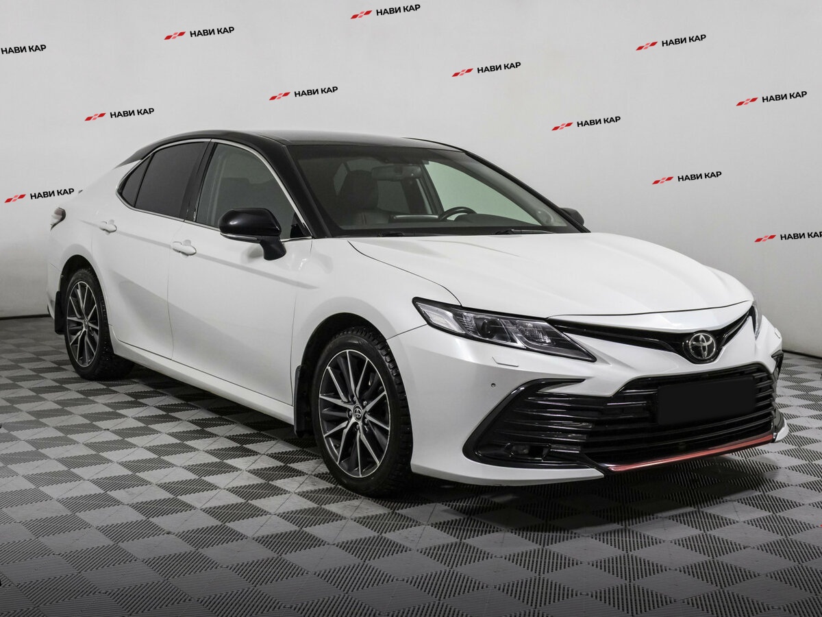 Toyota Camry с пробегом — 2021 год. Фото: #2