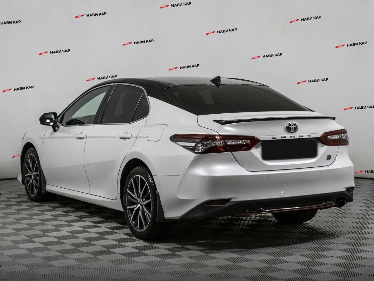 Toyota Camry с пробегом — 2021 год. Фото: #5