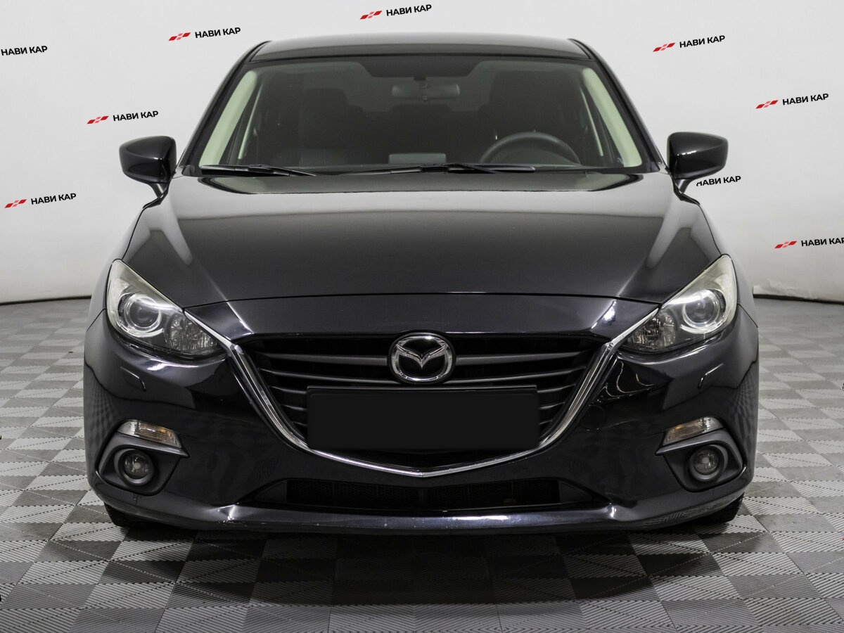 Mazda 3 с пробегом — 2015 год. Фото: #1