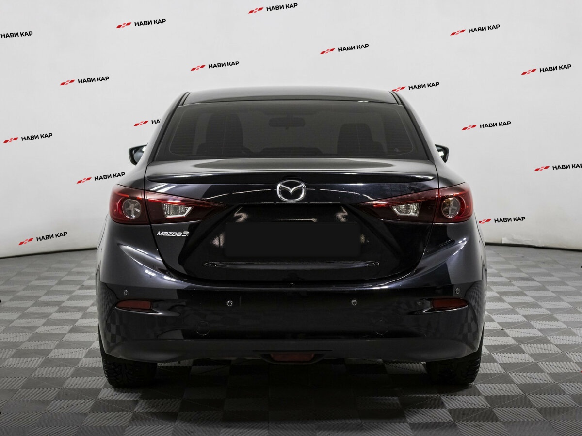 Mazda 3 с пробегом — 2015 год. Фото: #4