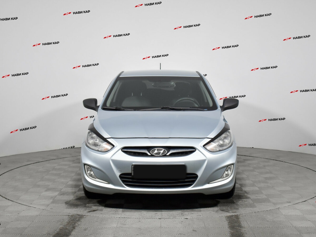 Hyundai Solaris с пробегом — 2014 год. Фото: #1