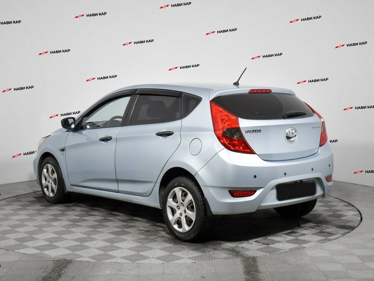 Hyundai Solaris с пробегом — 2014 год. Фото: #6