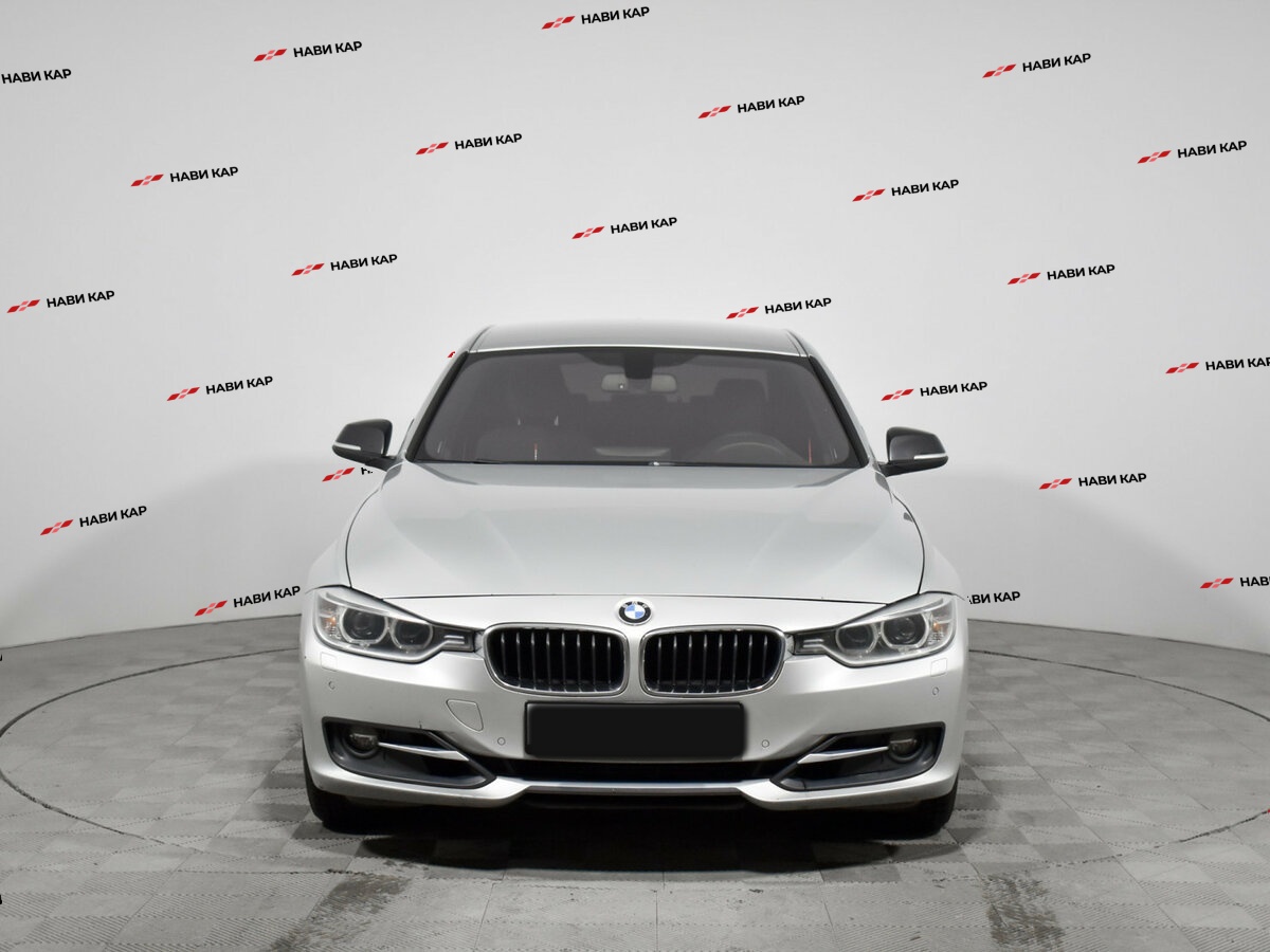 BMW 3 серии с пробегом — 2012 год. Фото: #1