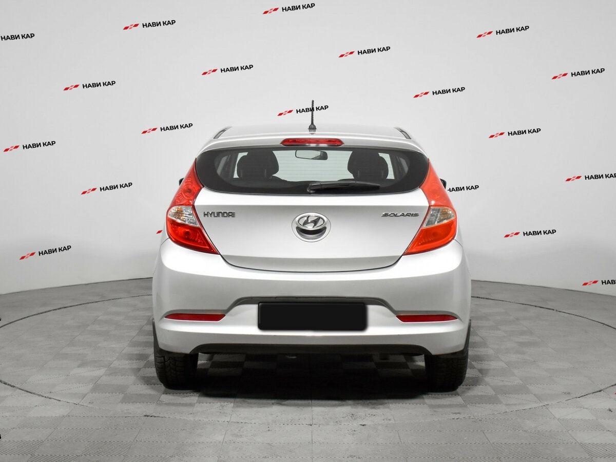 Hyundai Solaris с пробегом — 2015 год. Фото: #5