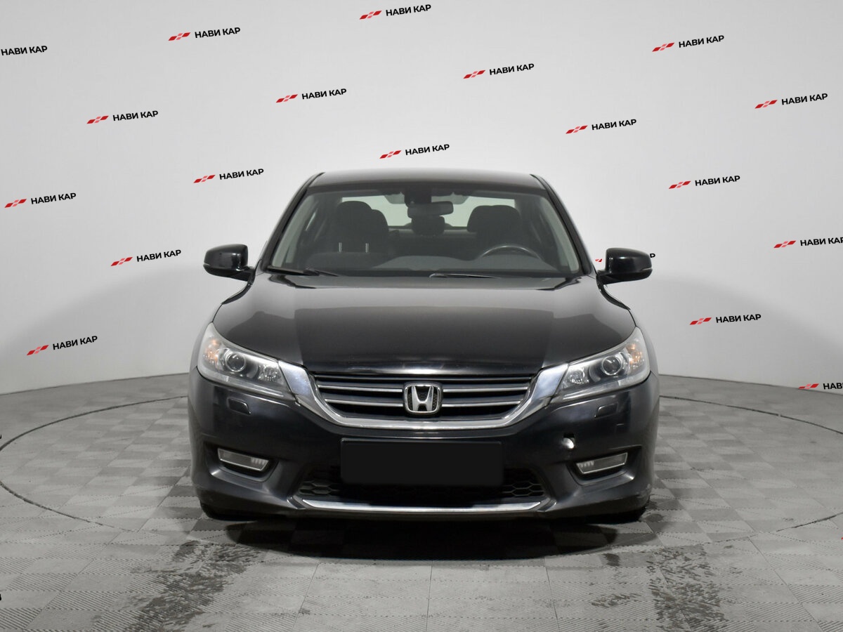 Honda Accord с пробегом — 2013 год. Фото: #1