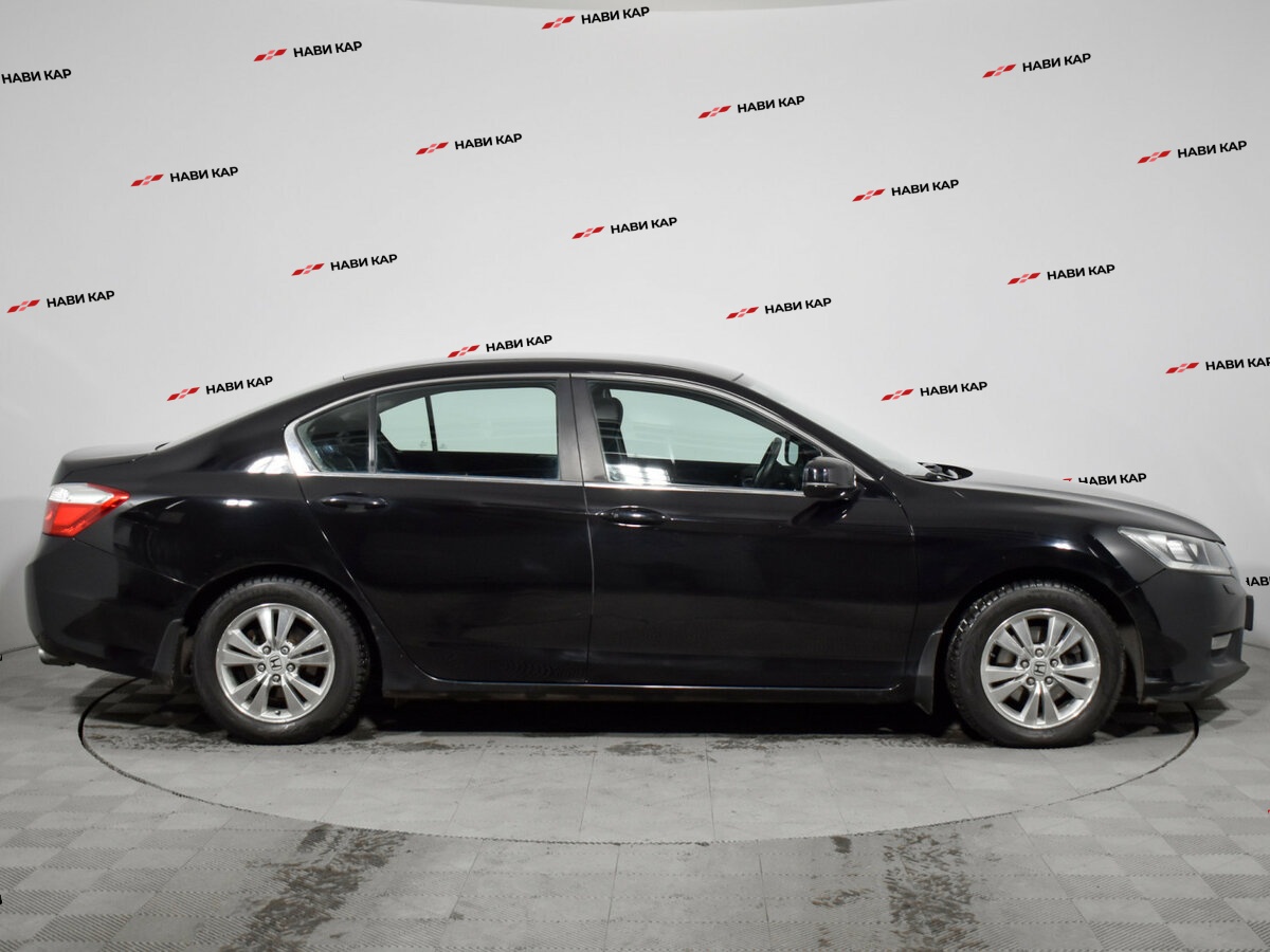 Honda Accord с пробегом — 2013 год. Фото: #3