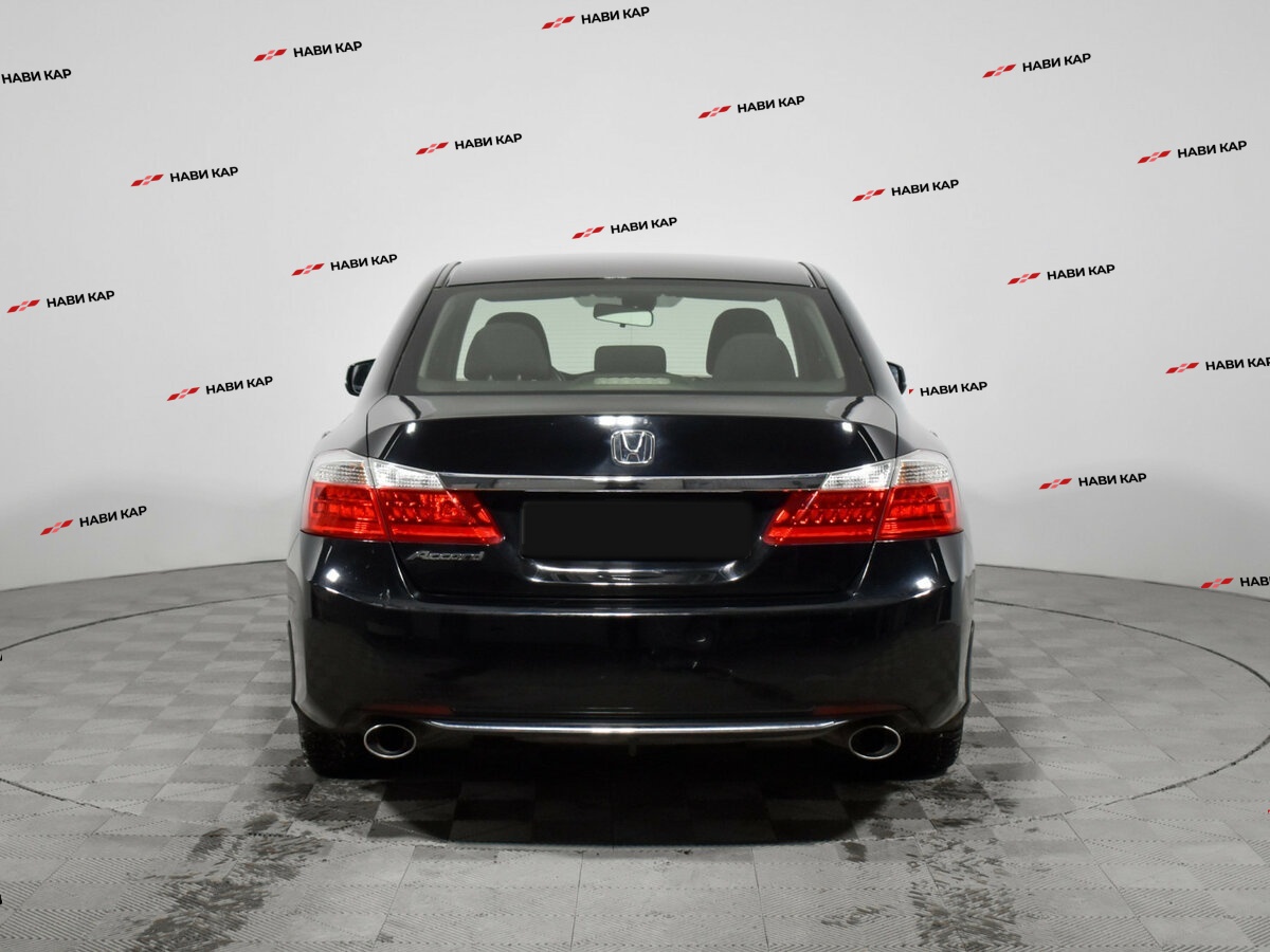 Honda Accord с пробегом — 2013 год. Фото: #5
