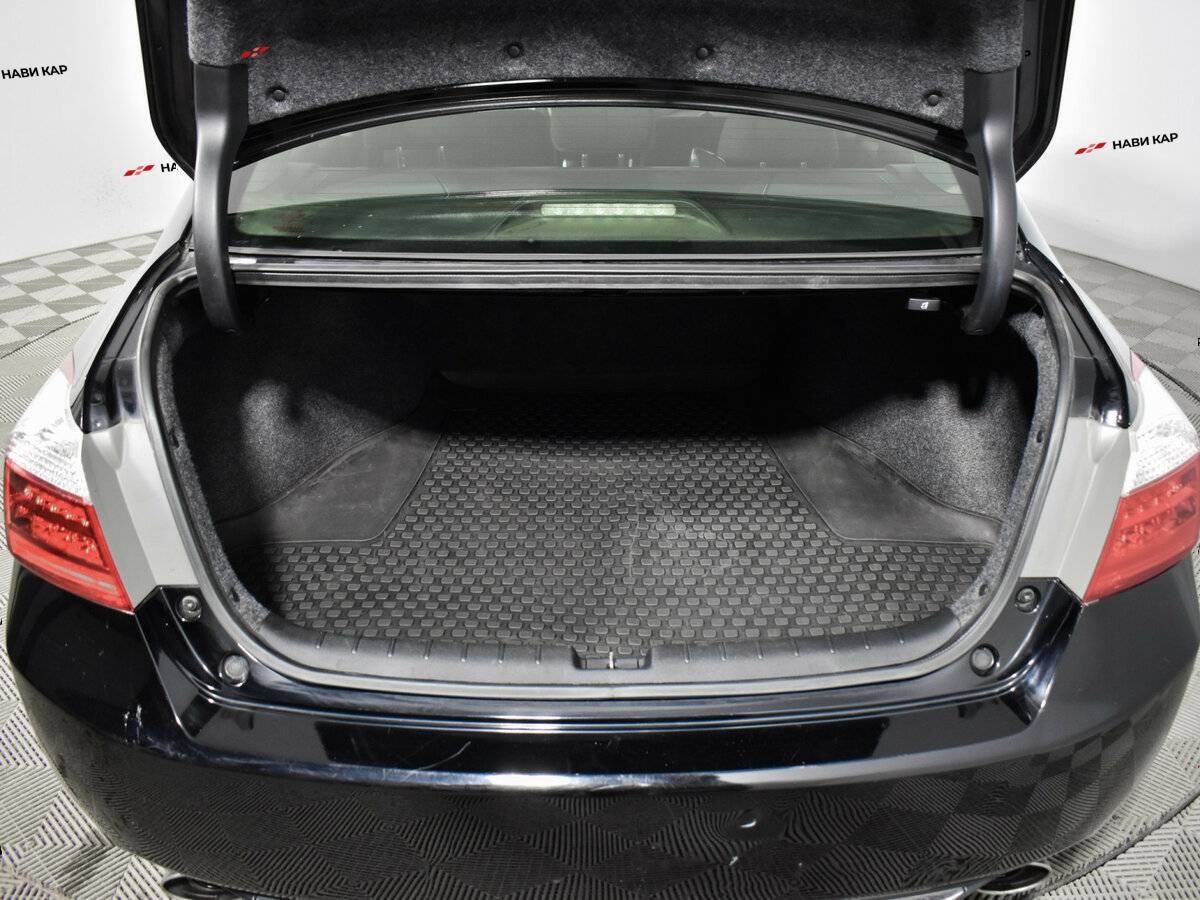 Honda Accord с пробегом — 2013 год. Фото: #17