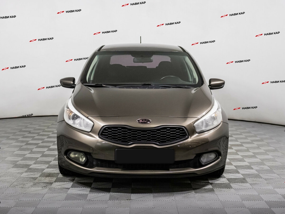 Kia Ceed с пробегом — 2012 год. Фото: #1