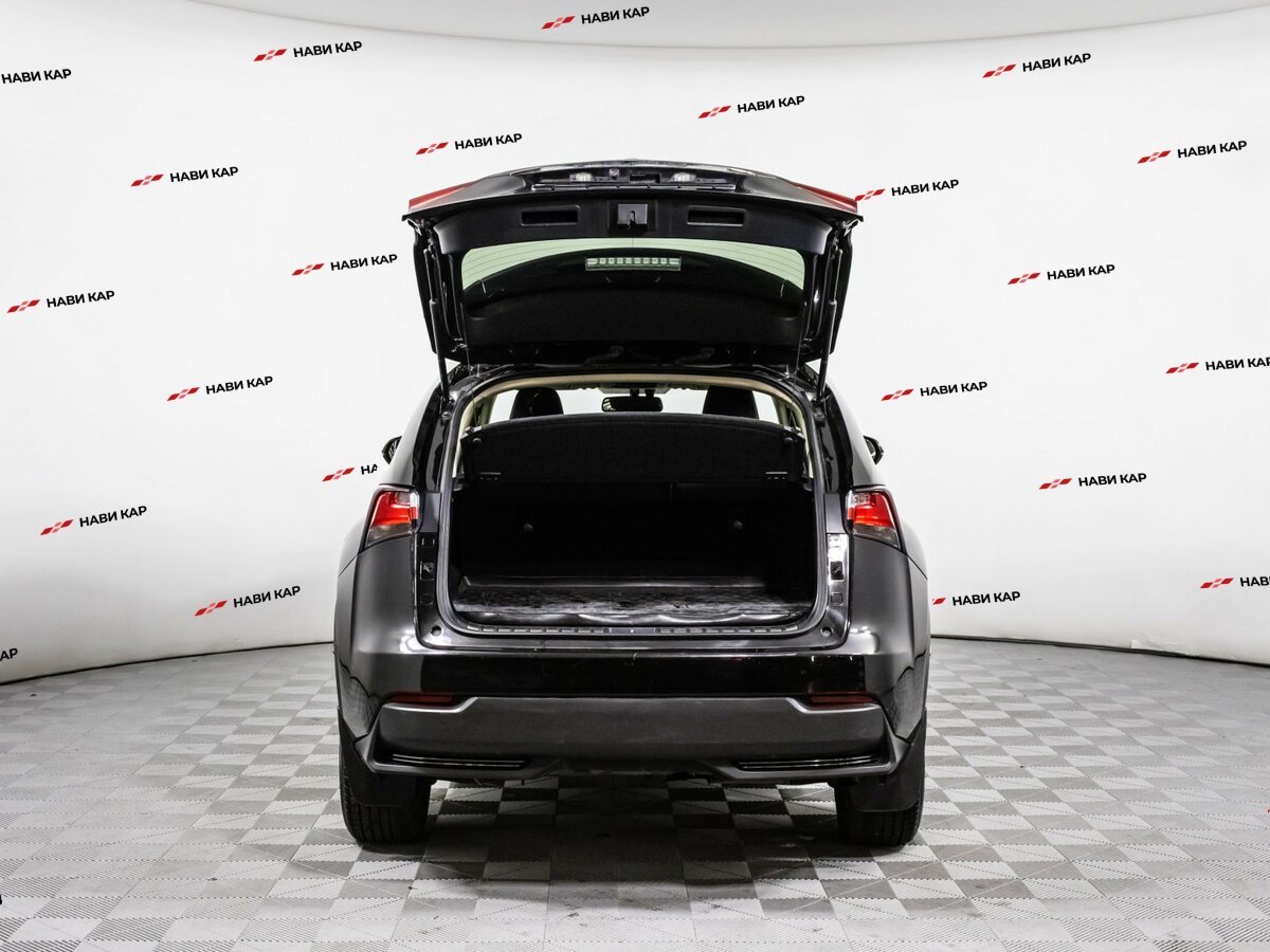 Lexus NX с пробегом — 2014 год. Фото: #14
