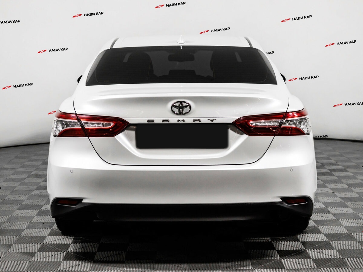 Toyota Camry с пробегом — 2019 год. Фото: #5