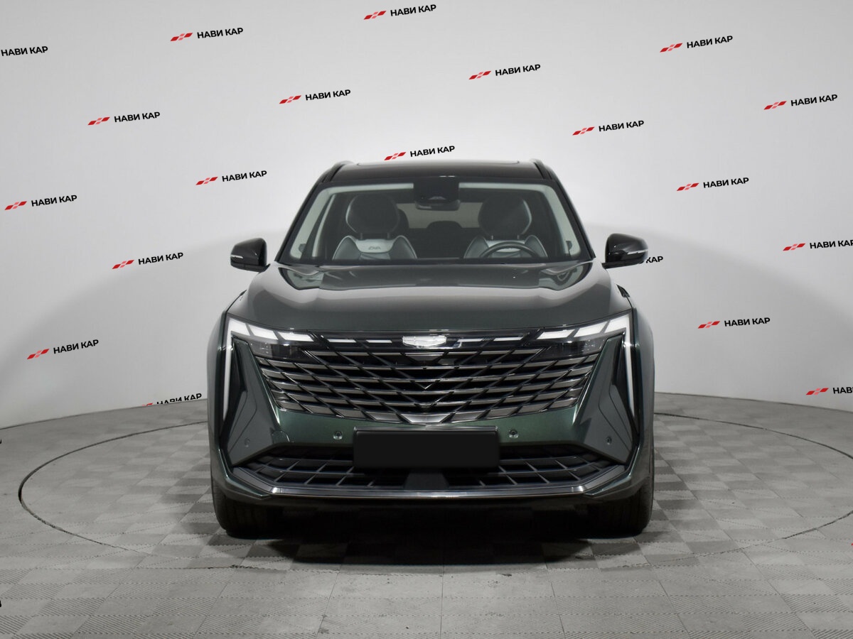 Geely Atlas с пробегом — 2024 год. Фото: #1