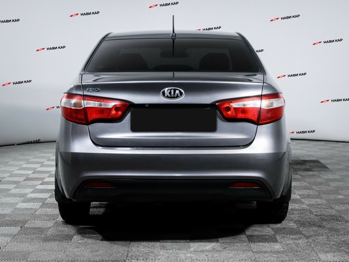 Kia Rio с пробегом — 2013 год. Фото: #4