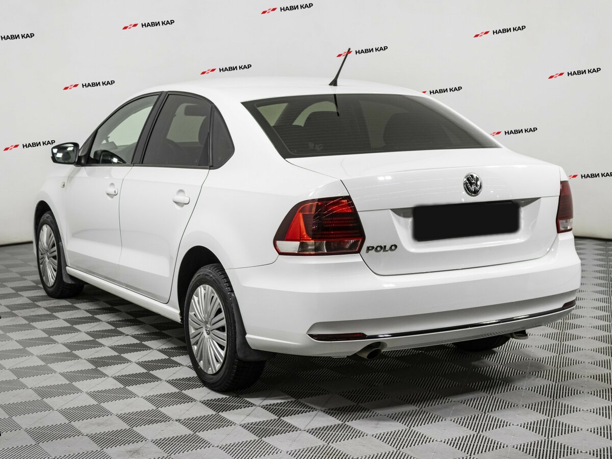 Volkswagen Polo с пробегом — 2016 год. Фото: #6