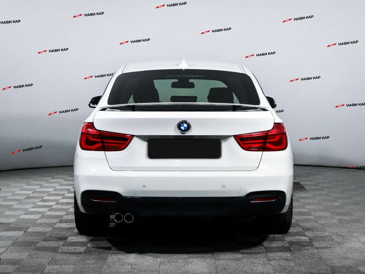 BMW 3 серии с пробегом — 2018 год. Фото: #4