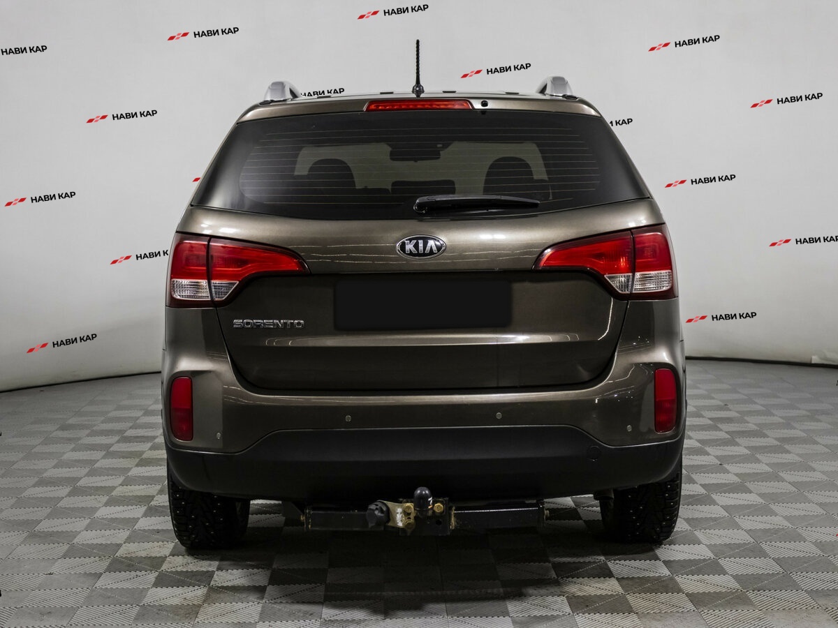 Kia Sorento с пробегом — 2015 год. Фото: #4