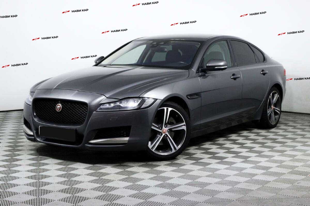 Jaguar XF