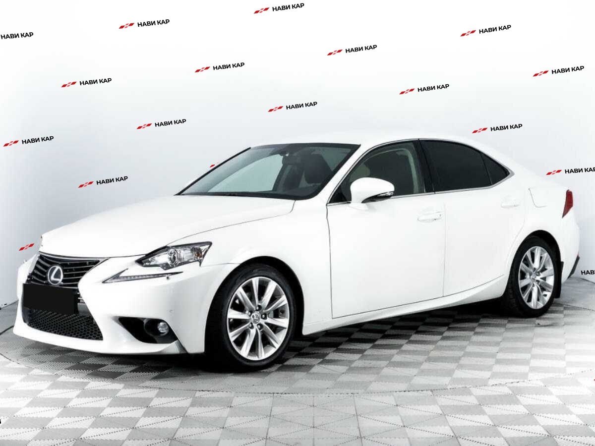 Lexus IS