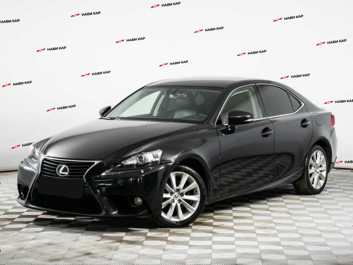 Lexus IS