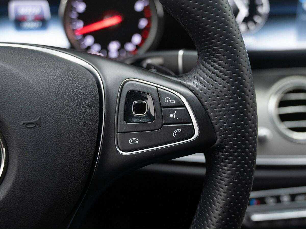 Mercedes-Benz E-Класс с пробегом — 2017 год. Фото: #25