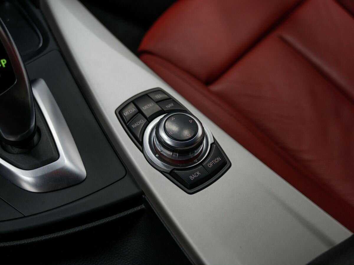 BMW 3 серии с пробегом — 2015 год. Фото: #18