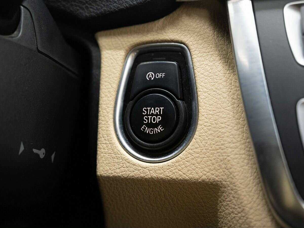 BMW 3 серии с пробегом — 2012 год. Фото: #17