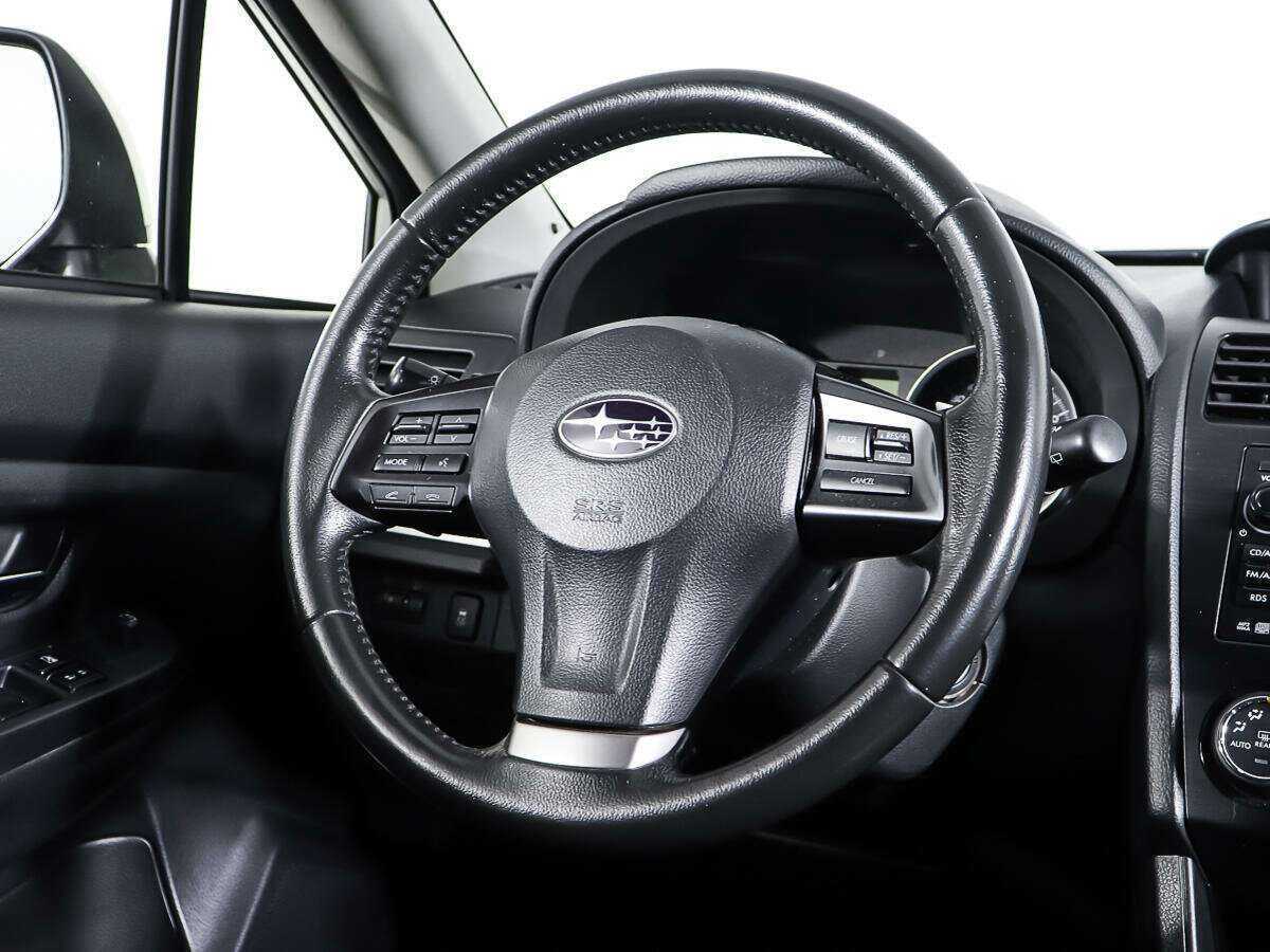 Subaru XV с пробегом — 2012 год. Фото: #15