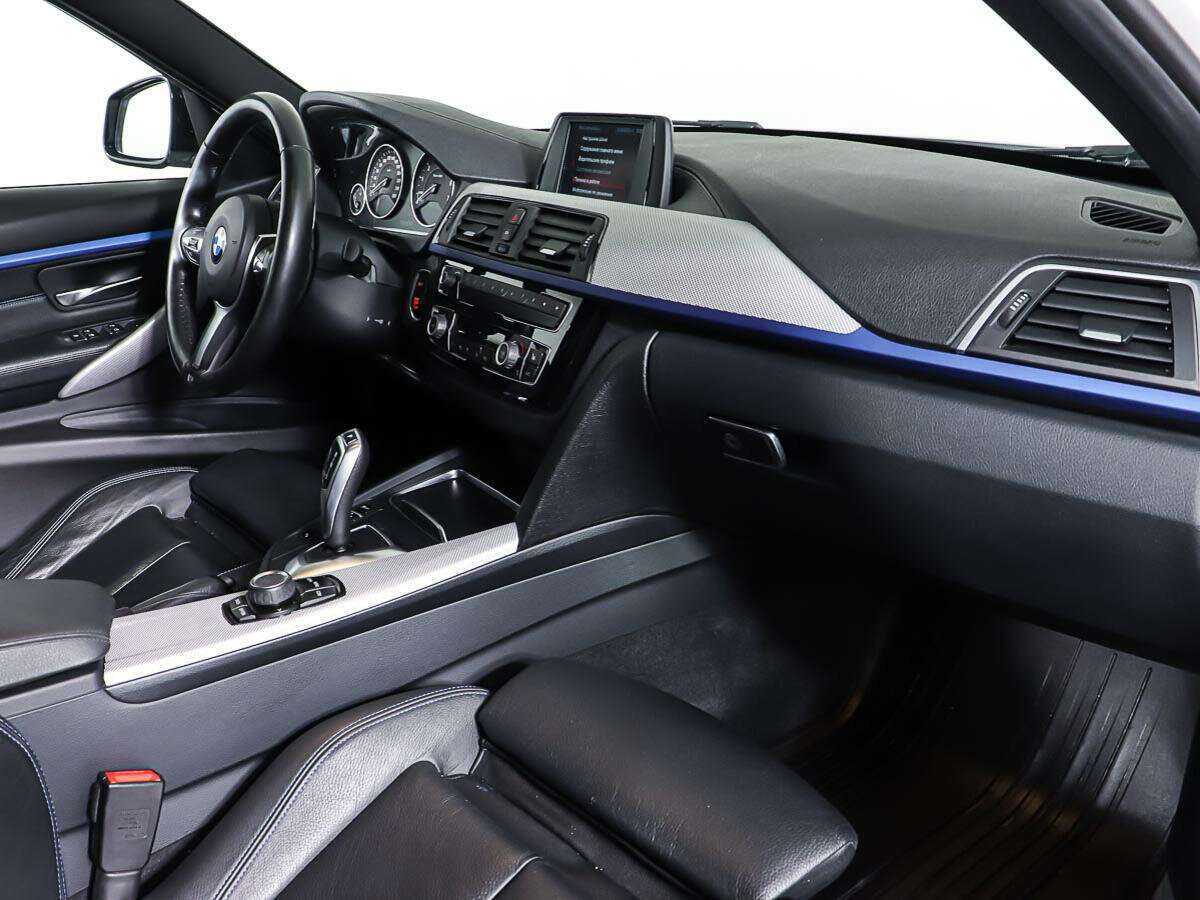 BMW 3 серии с пробегом — 2017 год. Фото: #8