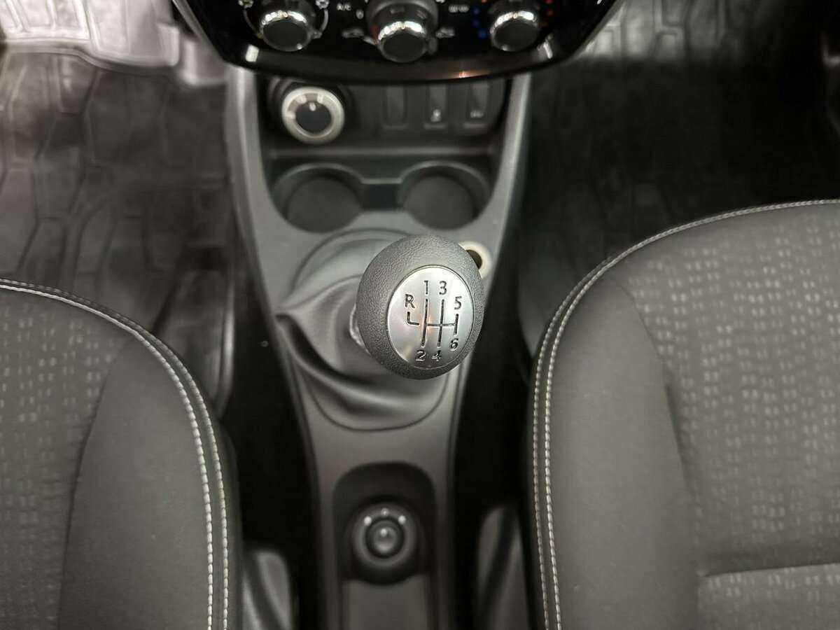 Nissan Terrano с пробегом — 2019 год. Фото: #11