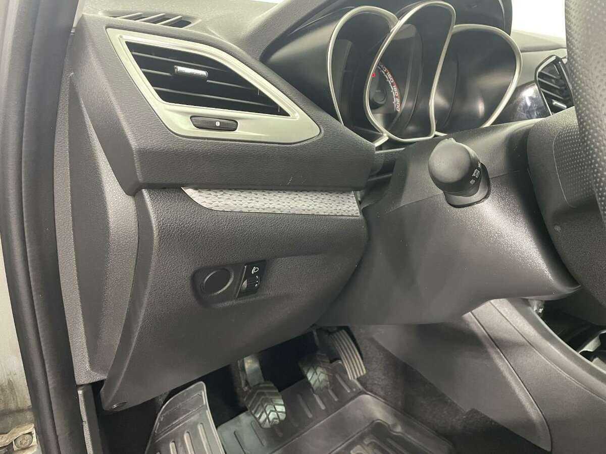 Lada (ВАЗ) Vesta с пробегом — 2018 год. Фото: #8