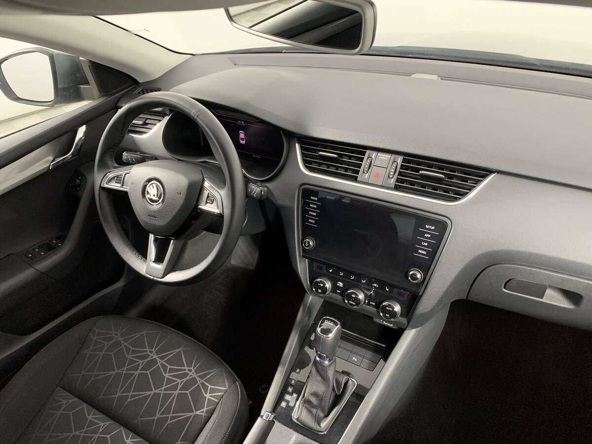 Skoda Octavia с пробегом — 2020 год. Фото: #8