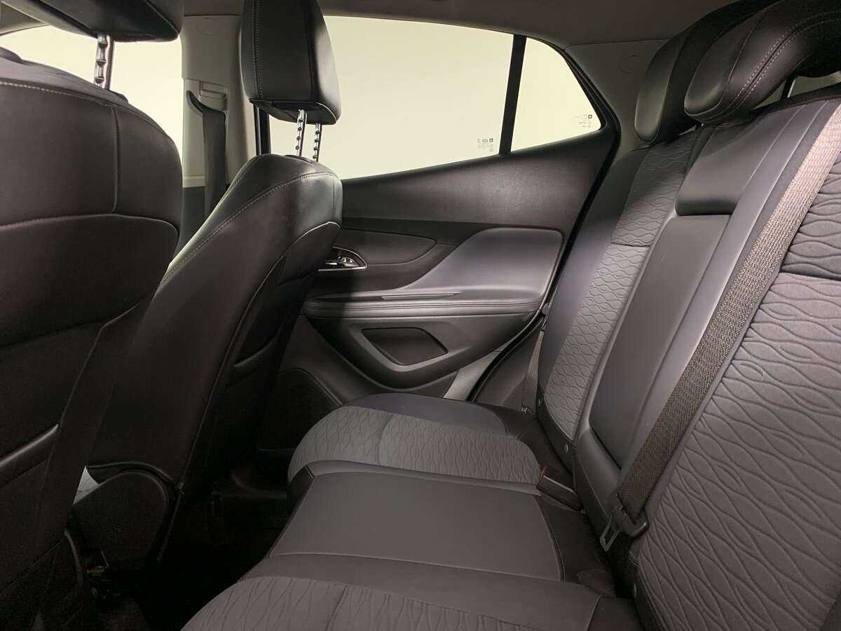 Opel Mokka с пробегом — 2014 год. Фото: #15