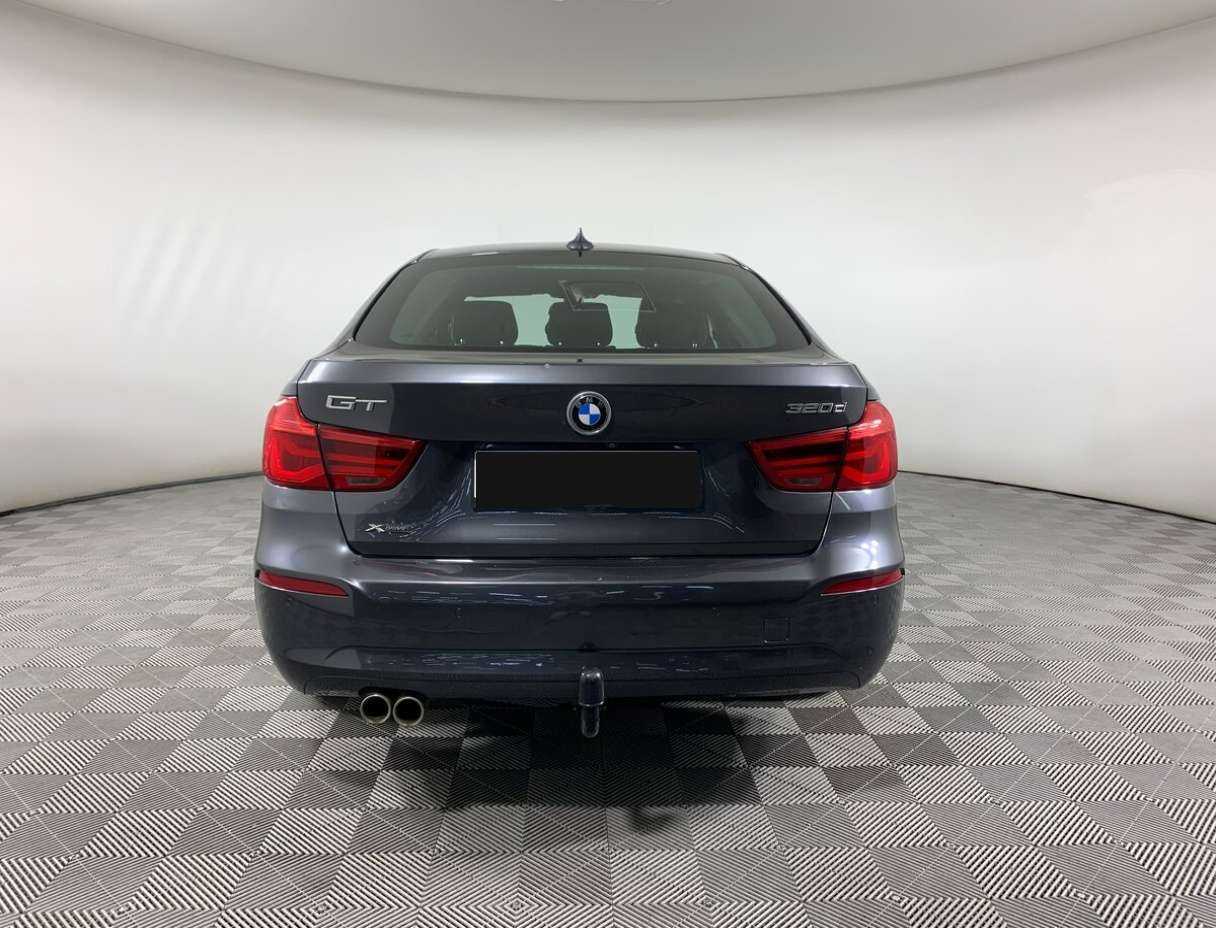 BMW 3 серии с пробегом — 2017 год. Фото: #5