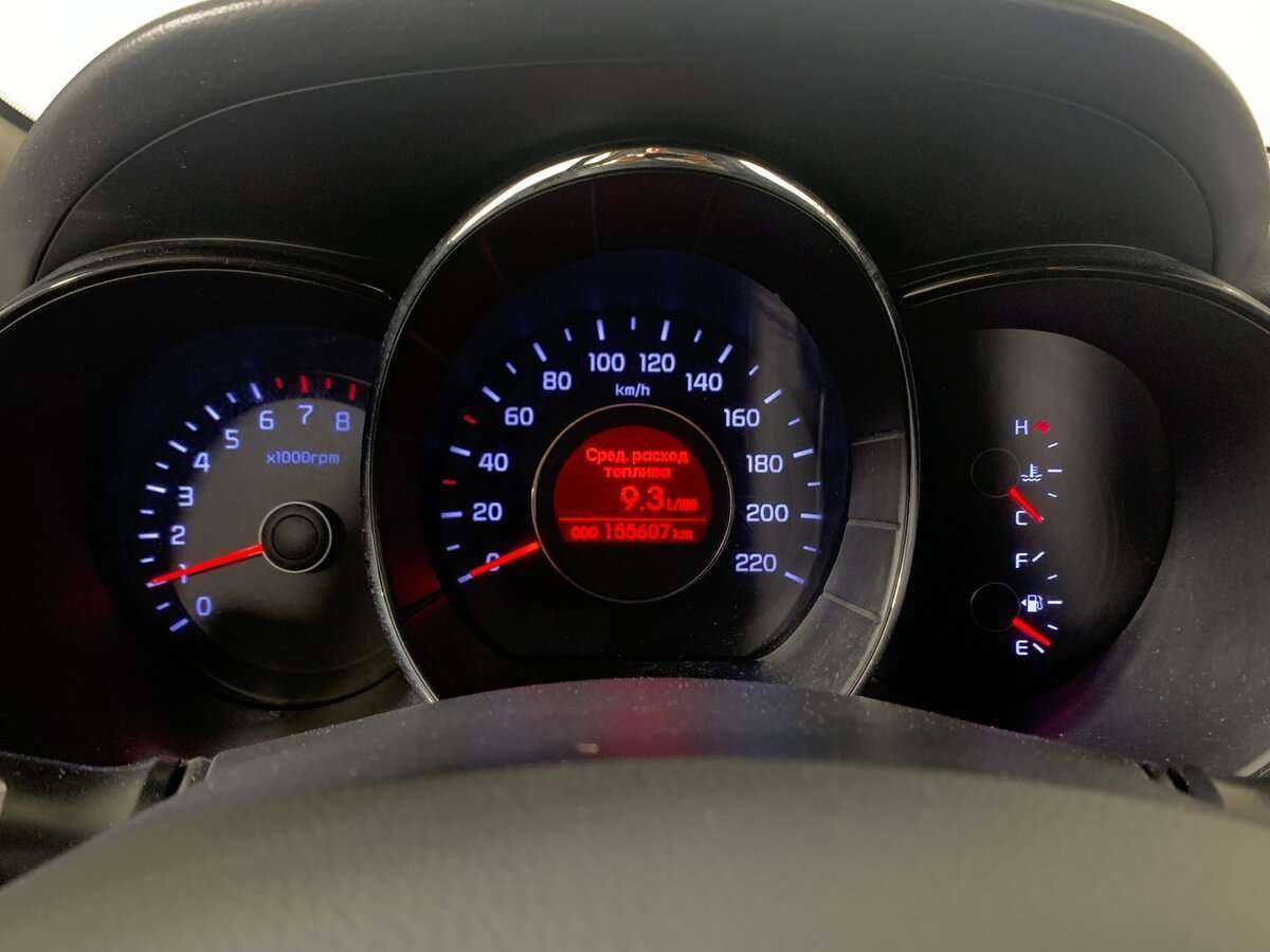 Kia Rio с пробегом — 2012 год. Фото: #10