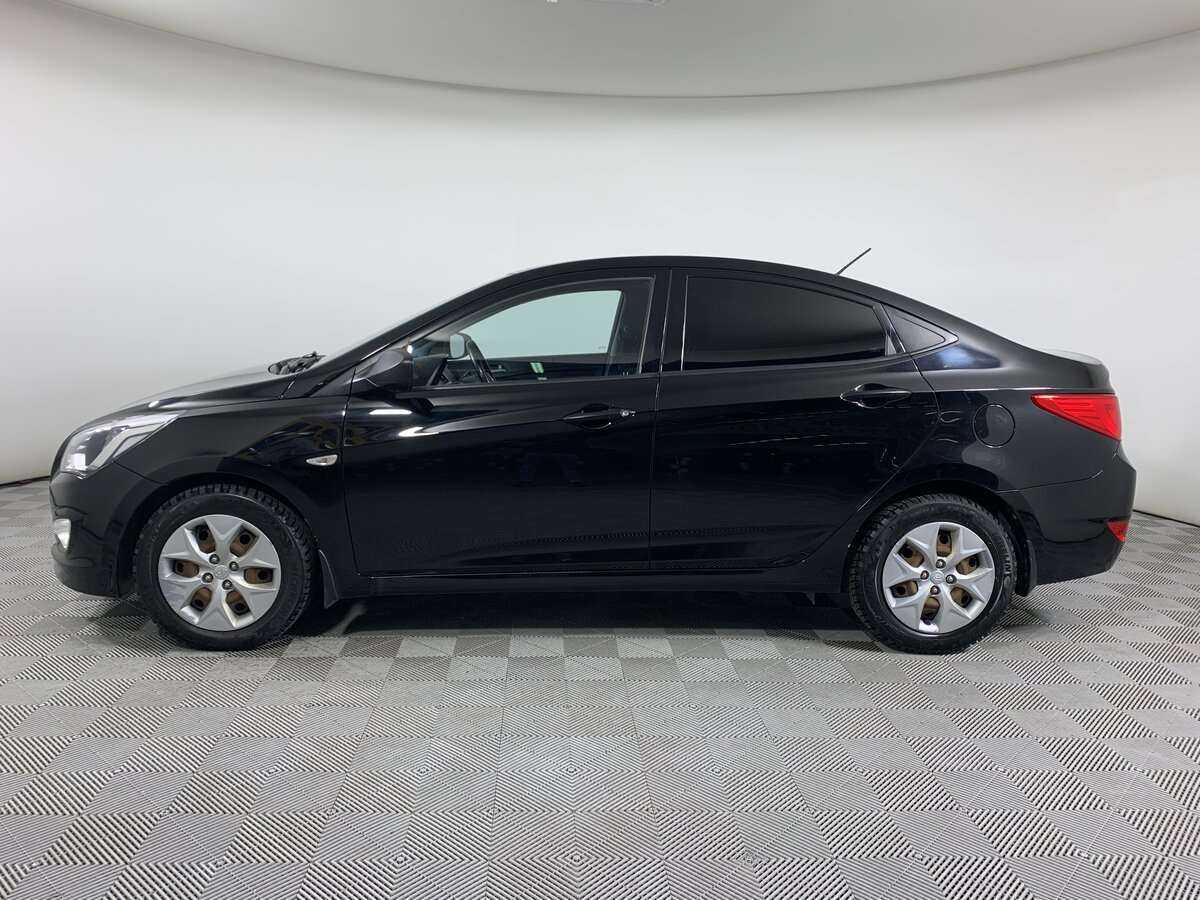 Hyundai Solaris с пробегом — 2014 год. Фото: #7