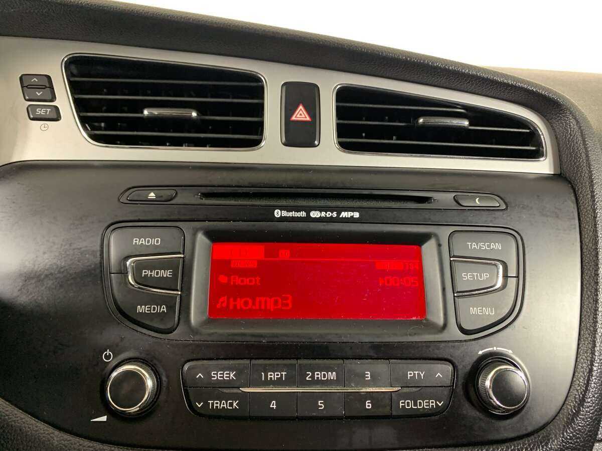 Kia Ceed с пробегом — 2014 год. Фото: #12