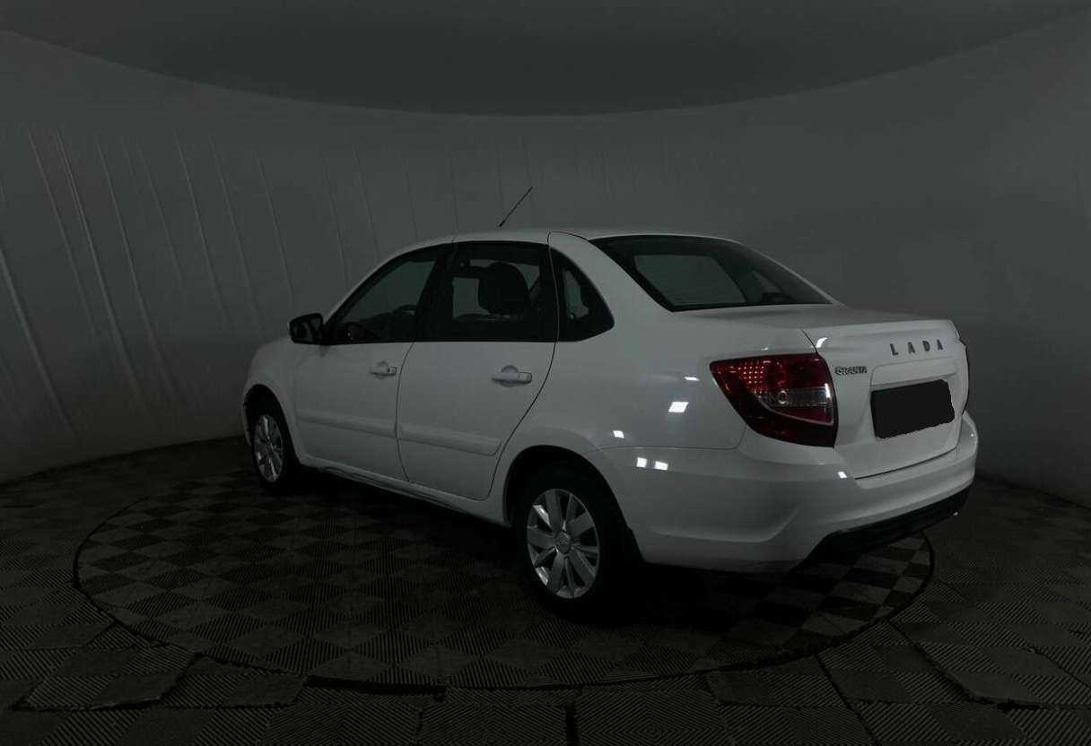 Lada (ВАЗ) Granta с пробегом — 2019 год. Фото: #6