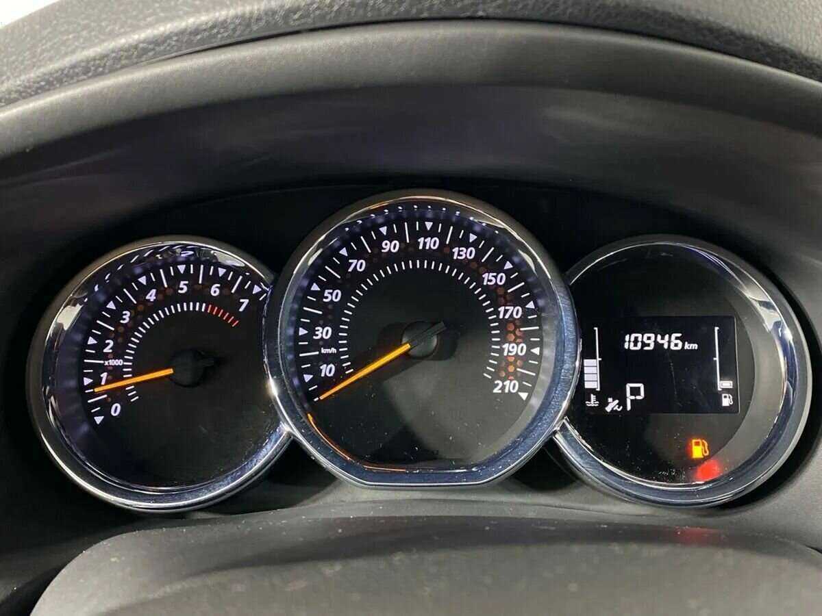 Renault Sandero с пробегом — 2021 год. Фото: #18