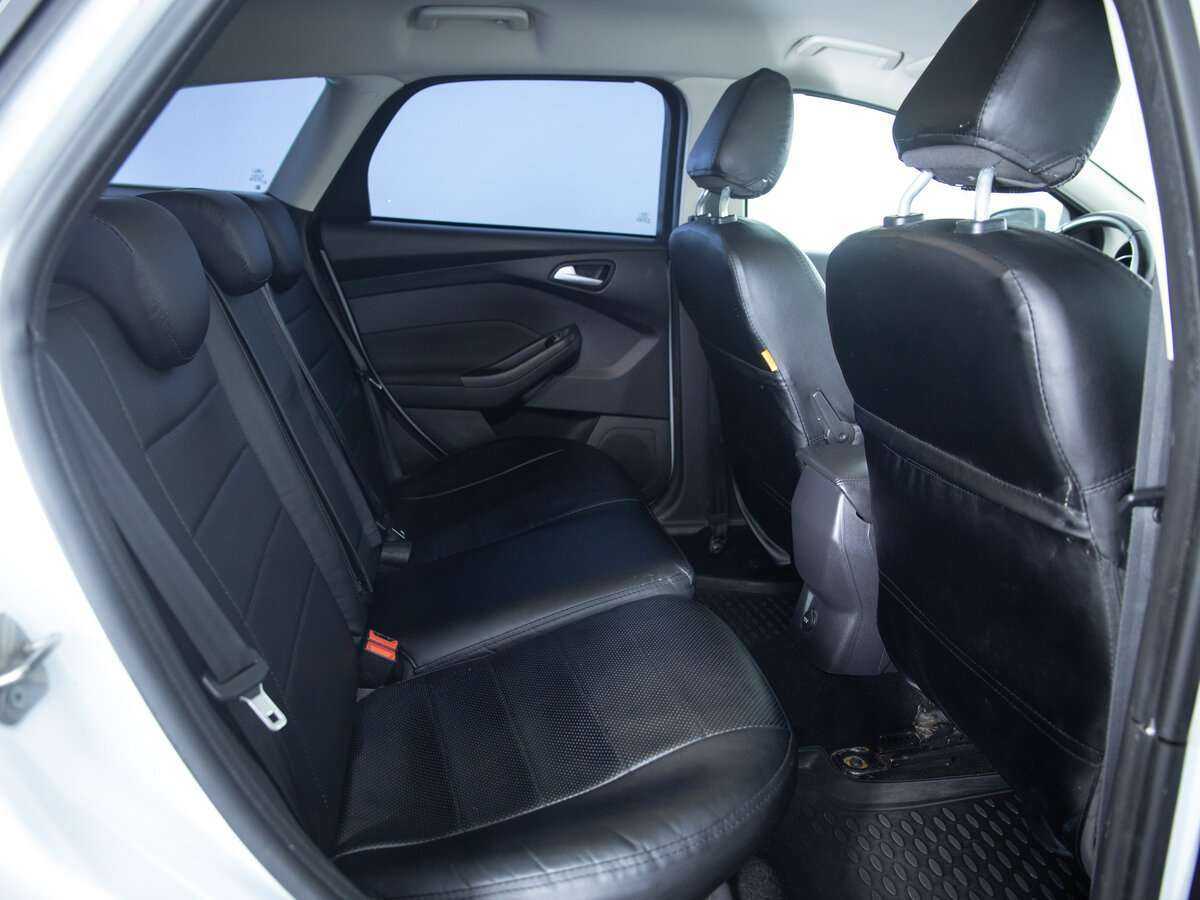 Ford Focus с пробегом — 2012 год. Фото: #16