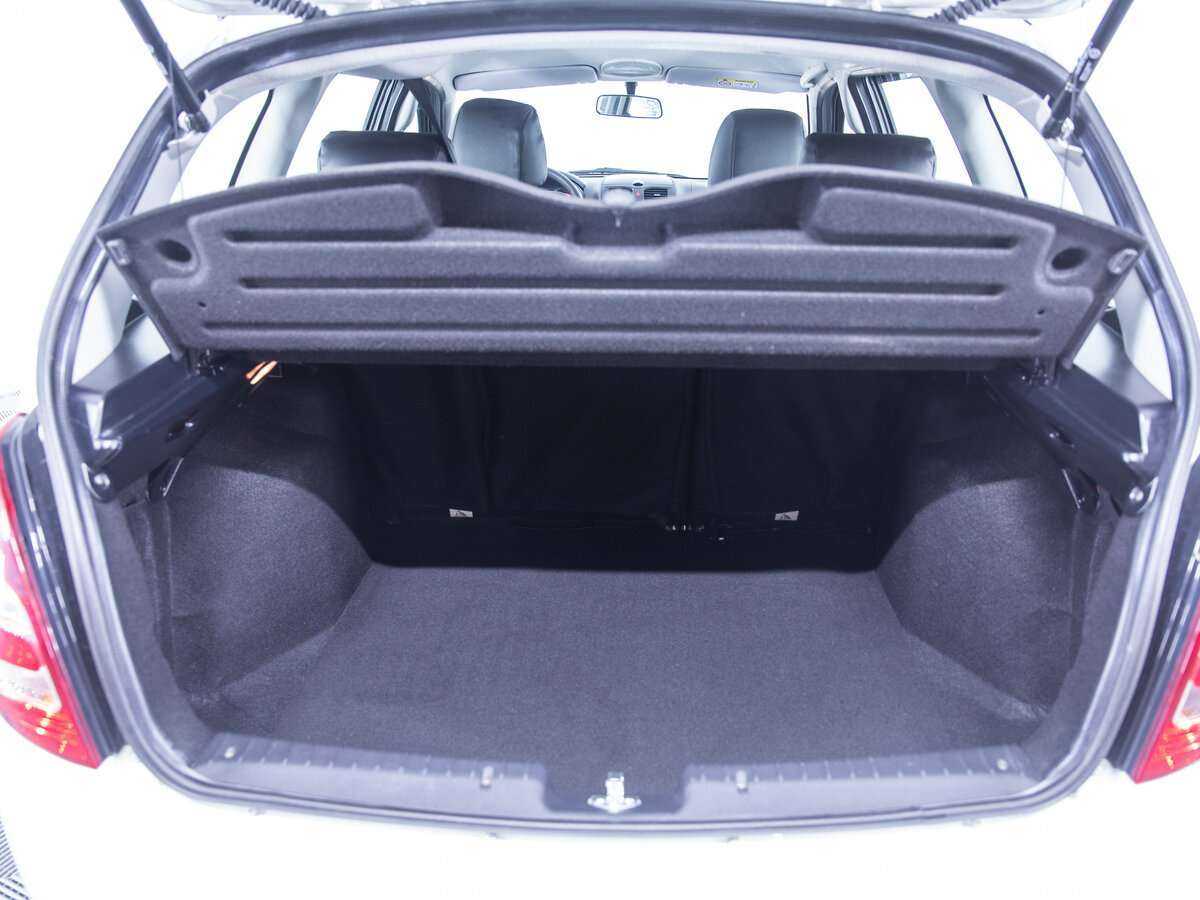 Lada (ВАЗ) Granta с пробегом — 2023 год. Фото: #8