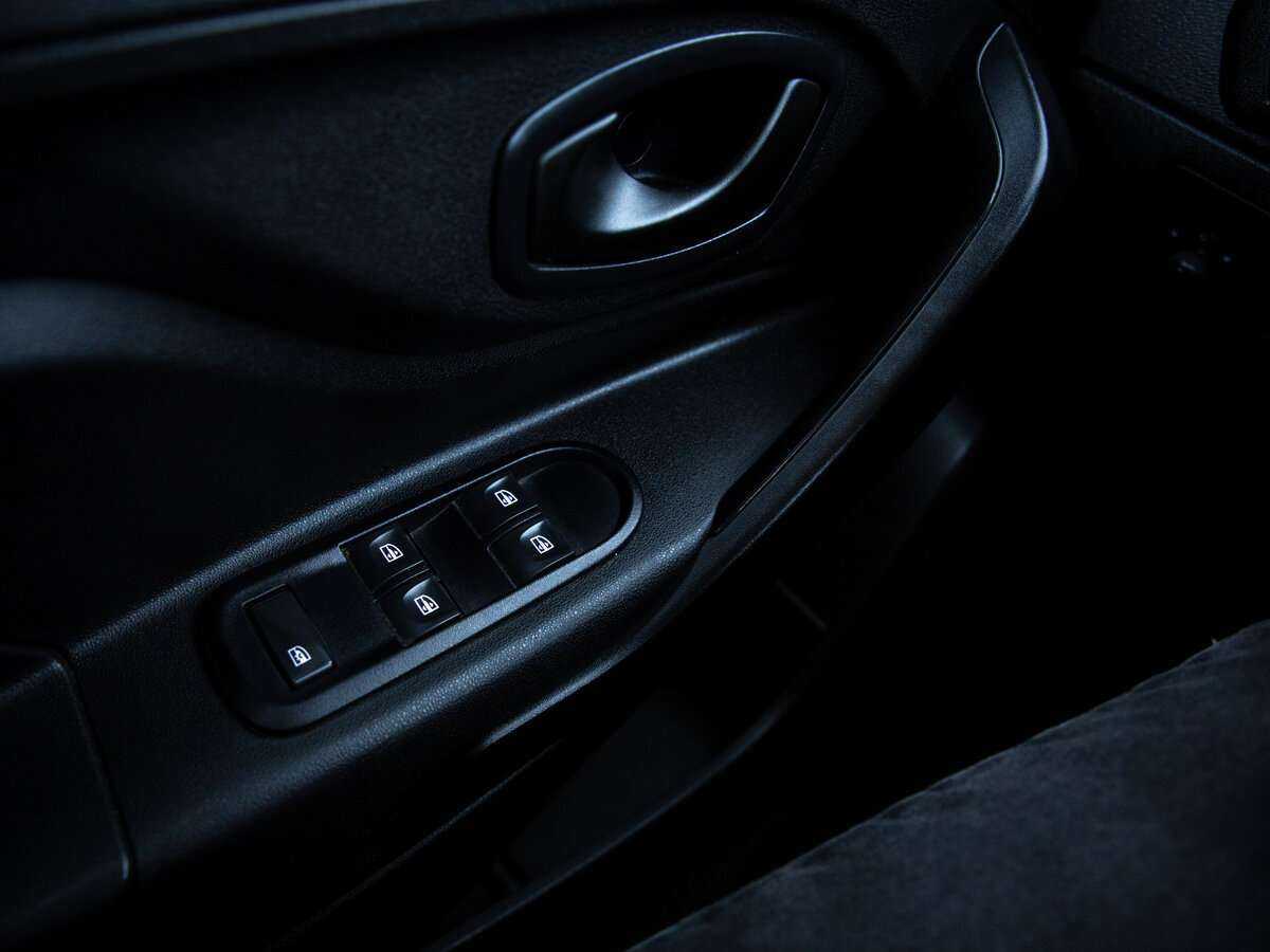 Lada (ВАЗ) XRAY с пробегом — 2017 год. Фото: #12