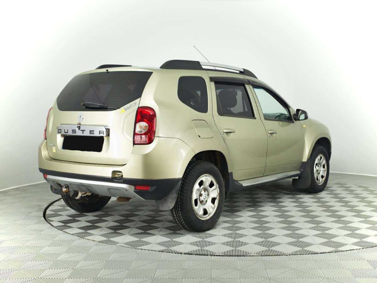 Renault Duster с пробегом — 2012 год. Фото: #4