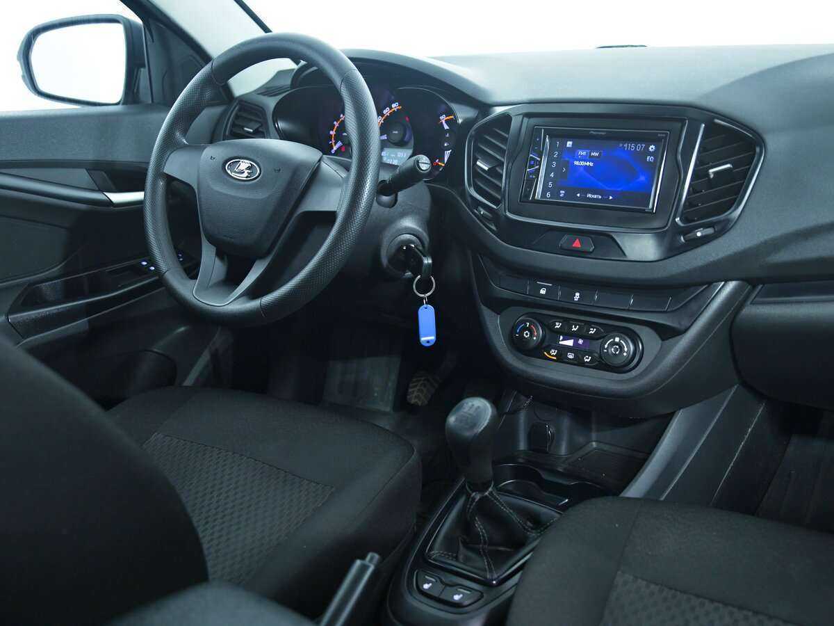 Lada (ВАЗ) Vesta с пробегом — 2019 год. Фото: #10