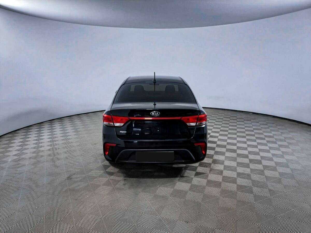 Kia Rio с пробегом — 2017 год. Фото: #5