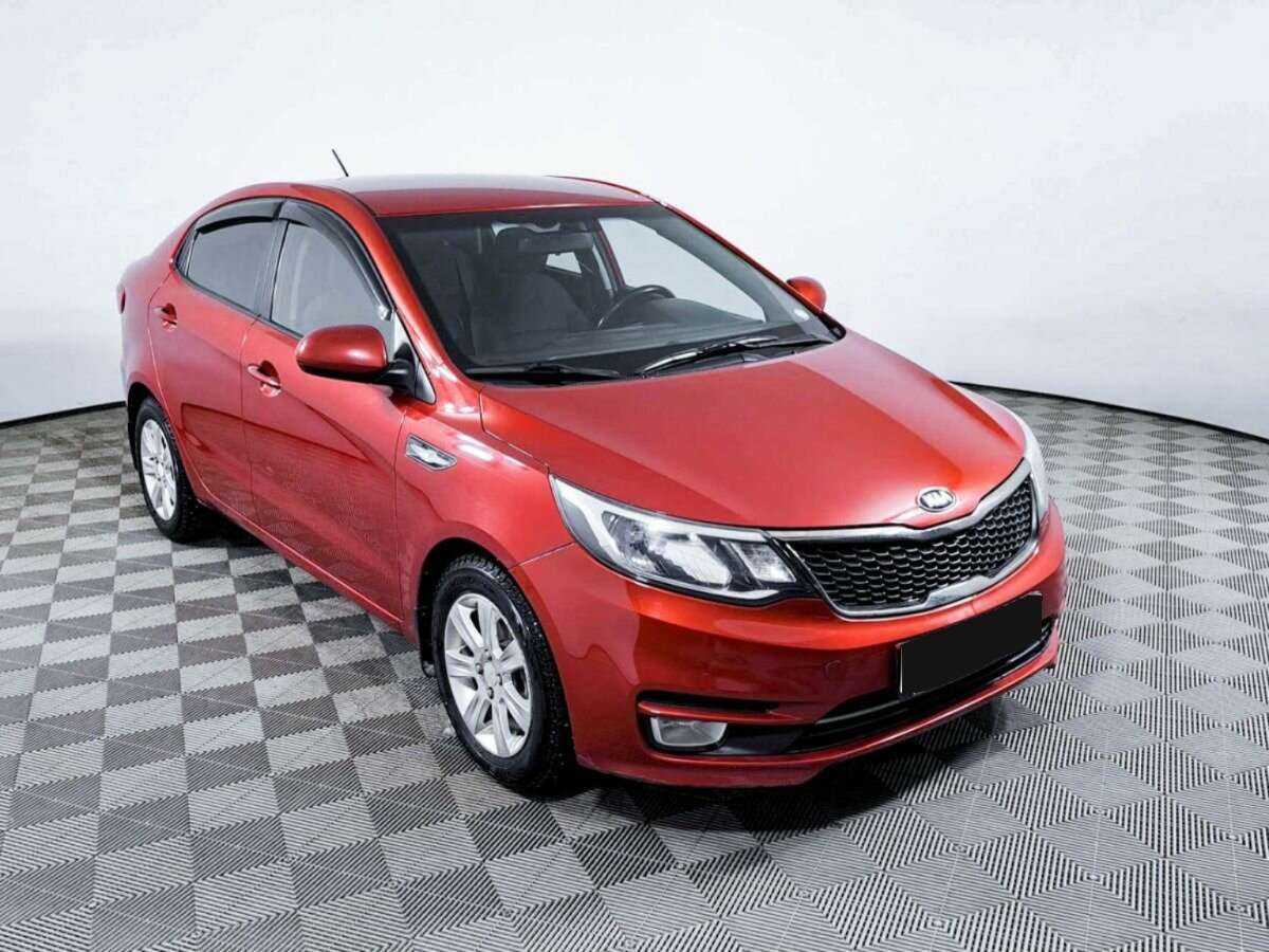 Kia Rio с пробегом — 2015 год. Фото: #2