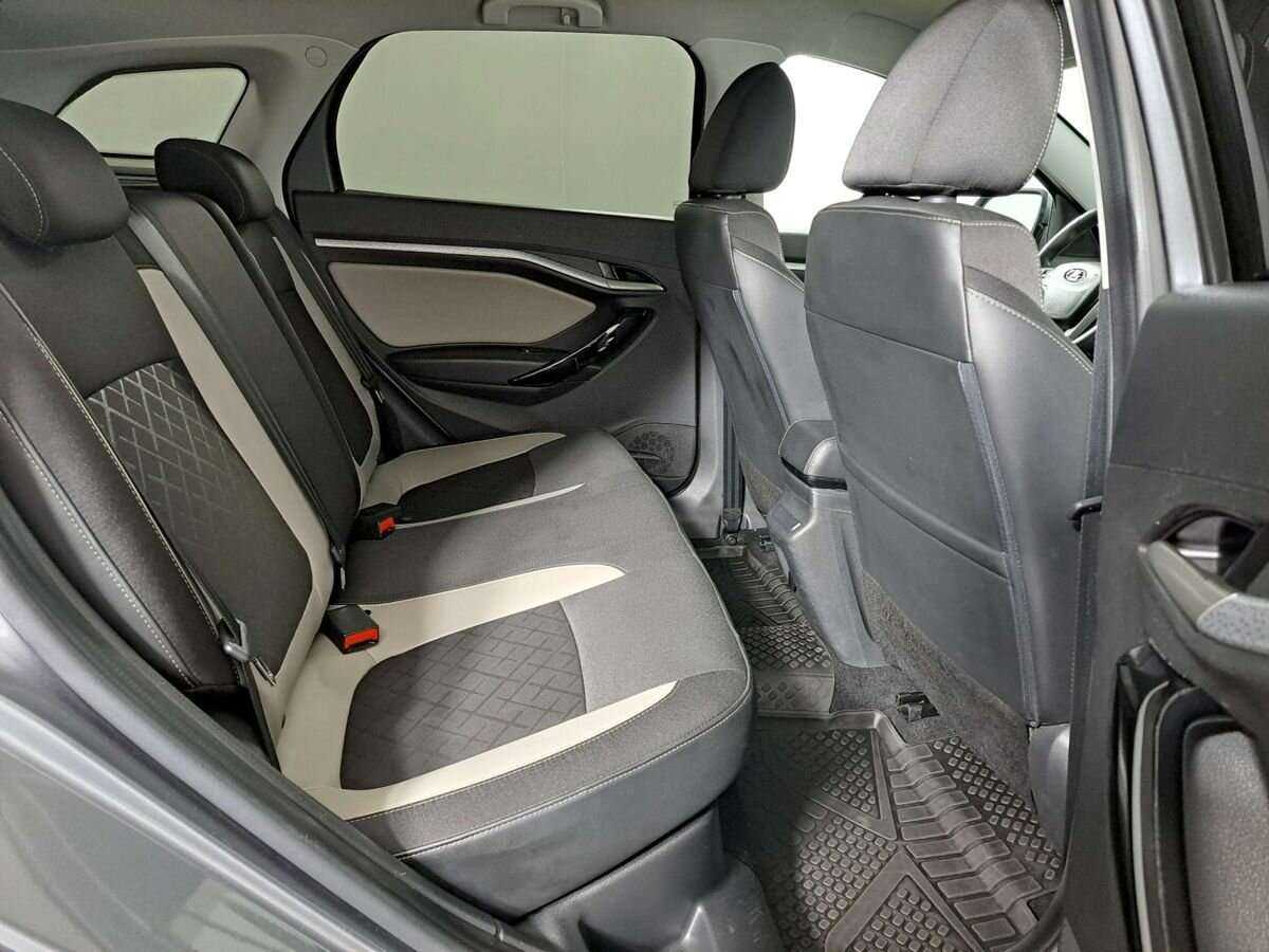 Lada (ВАЗ) Vesta с пробегом — 2021 год. Фото: #9