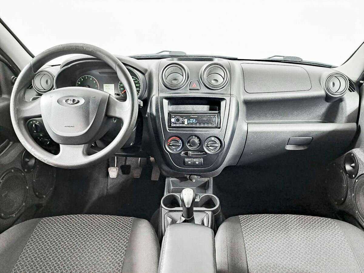 Lada (ВАЗ) Granta с пробегом — 2016 год. Фото: #11