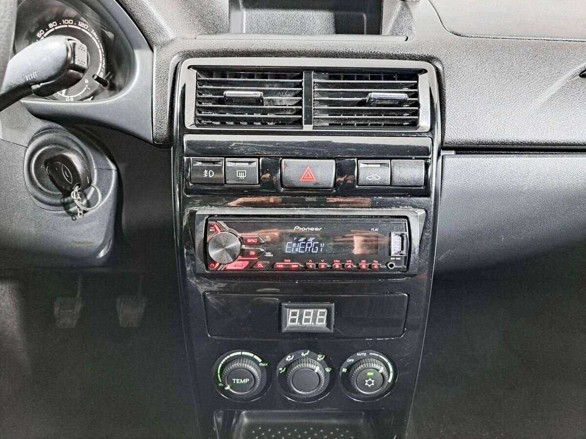 Lada (ВАЗ) Priora с пробегом — 2016 год. Фото: #12