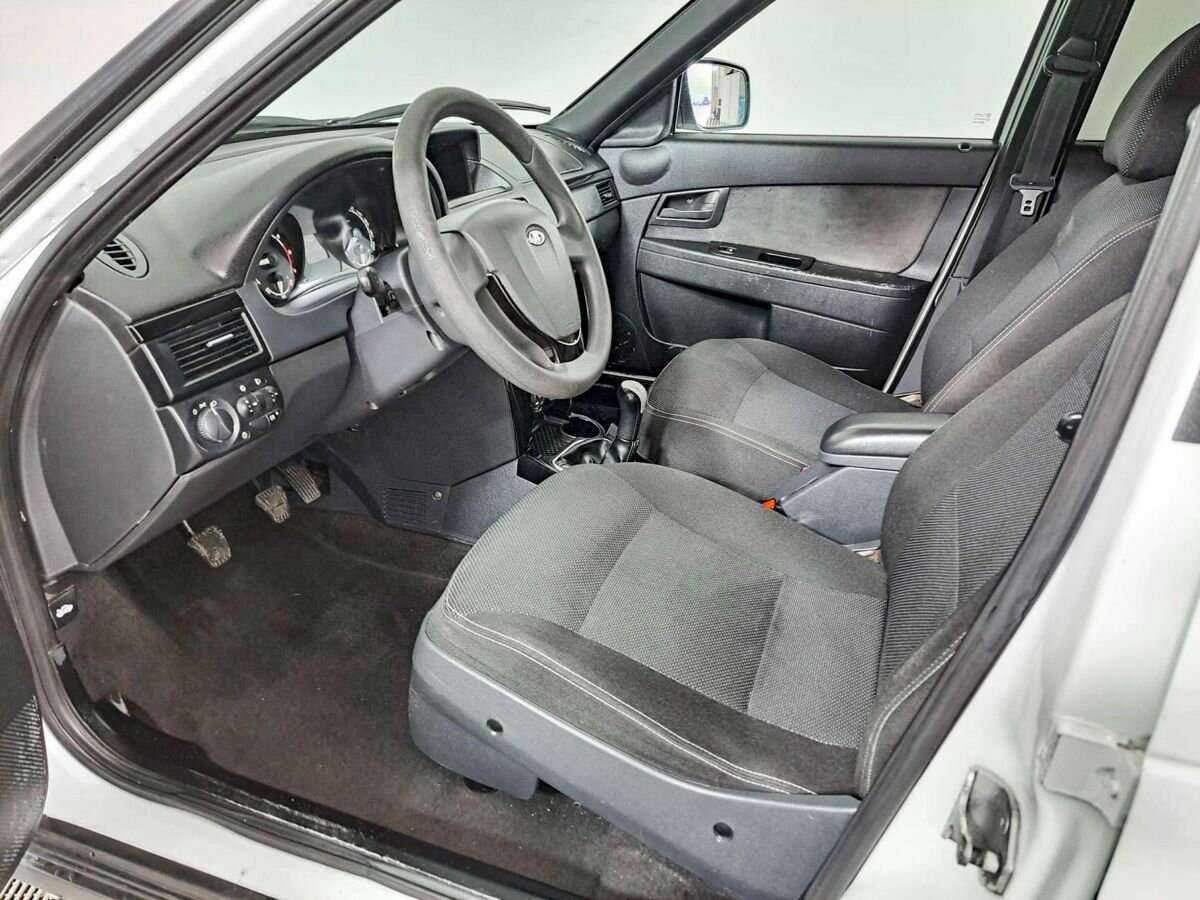 Lada (ВАЗ) Priora с пробегом — 2016 год. Фото: #13